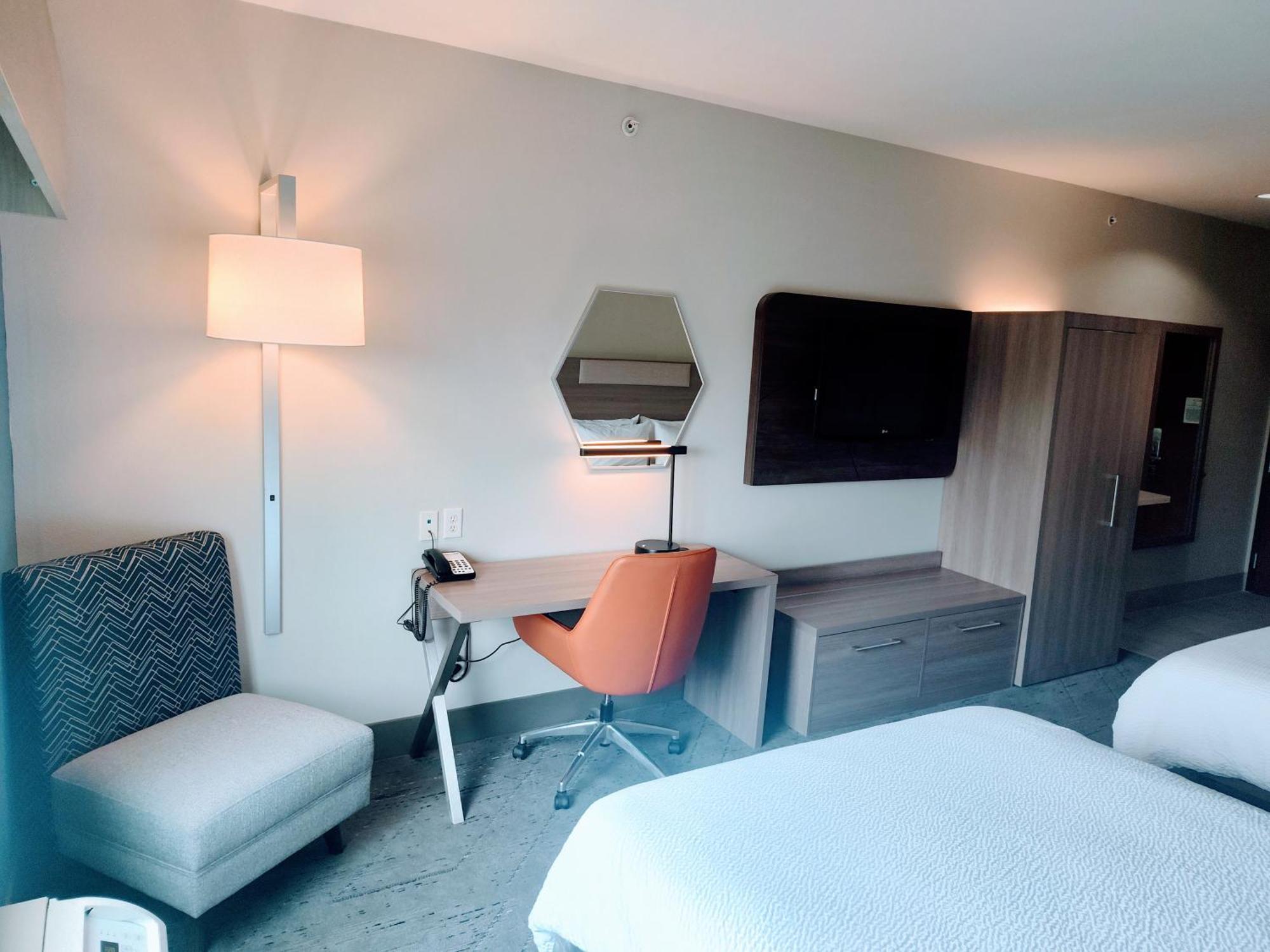 Holiday Inn Express Kenedy By Ihg Zewnętrze zdjęcie