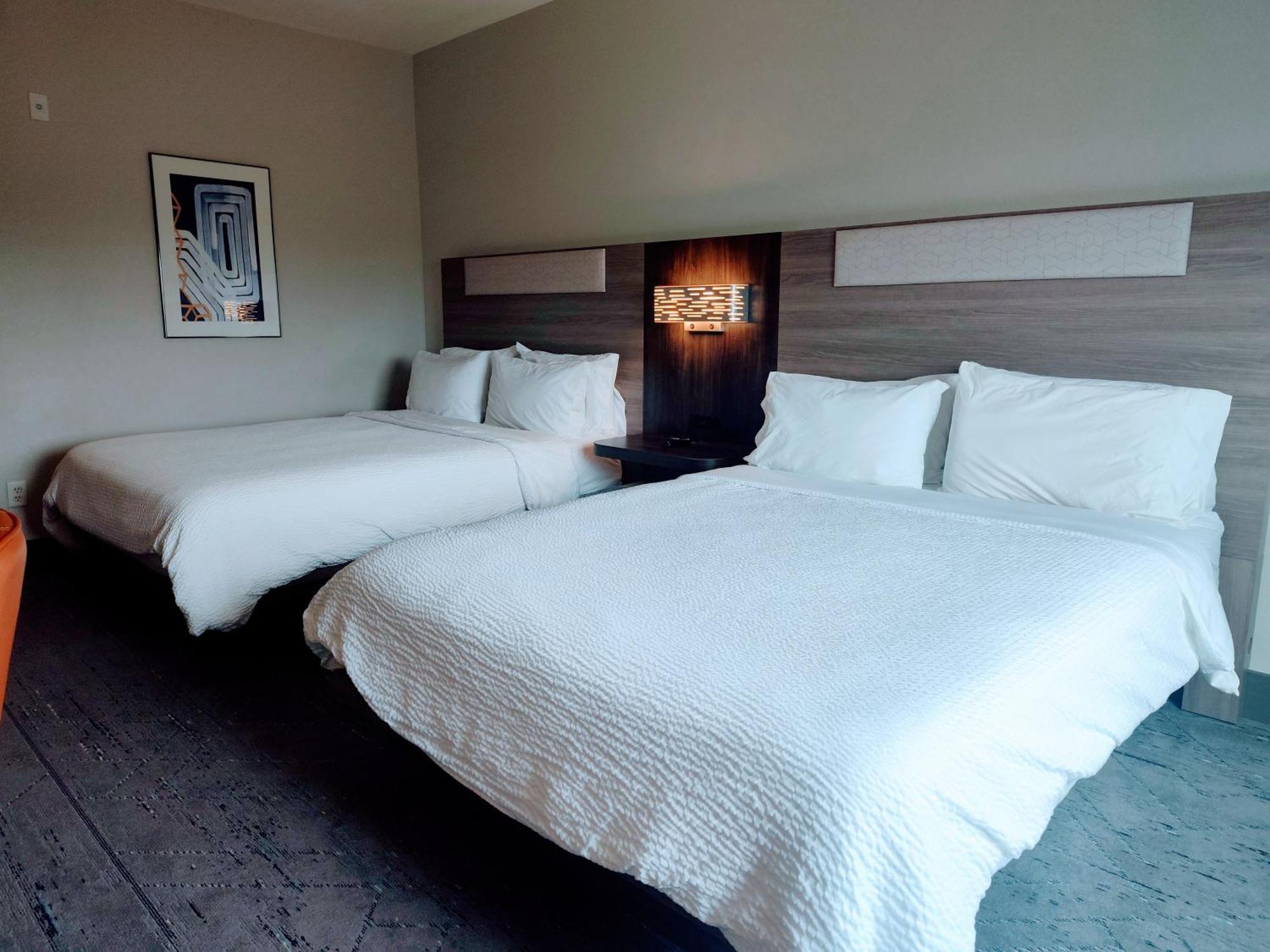 Holiday Inn Express Kenedy By Ihg Zewnętrze zdjęcie
