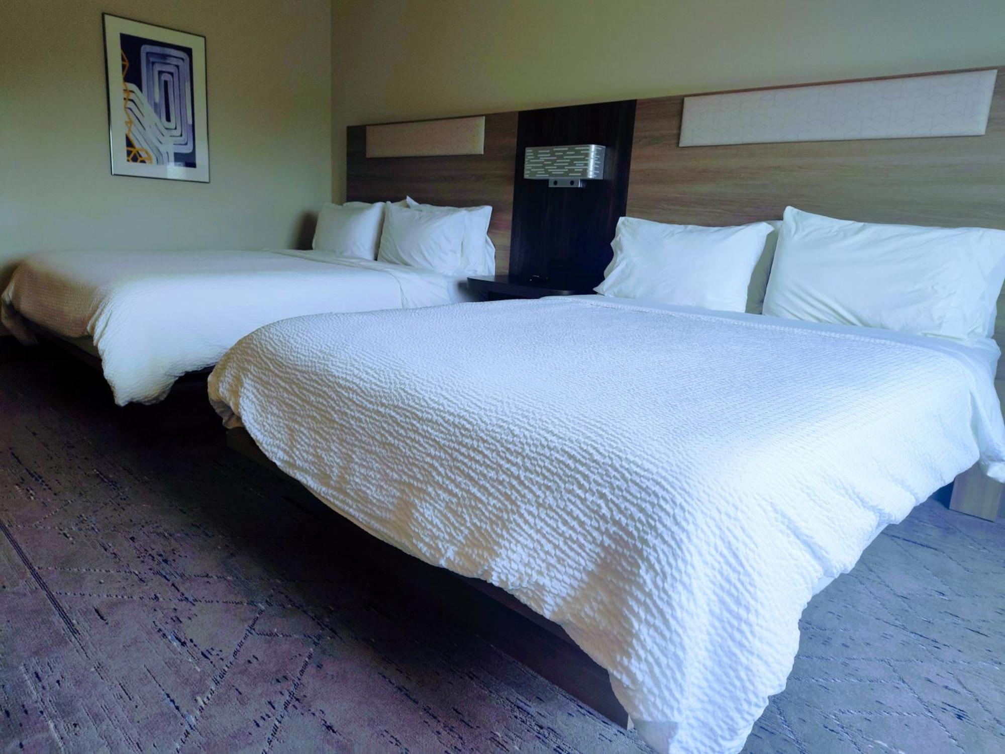 Holiday Inn Express Kenedy By Ihg Zewnętrze zdjęcie