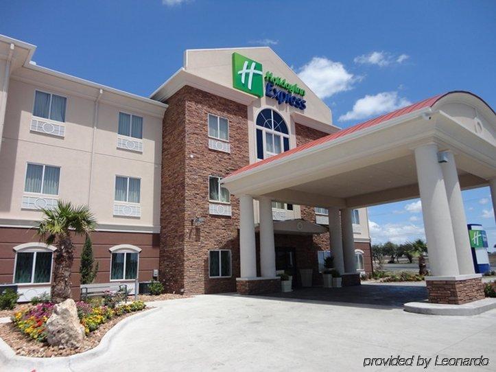 Holiday Inn Express Kenedy By Ihg Zewnętrze zdjęcie